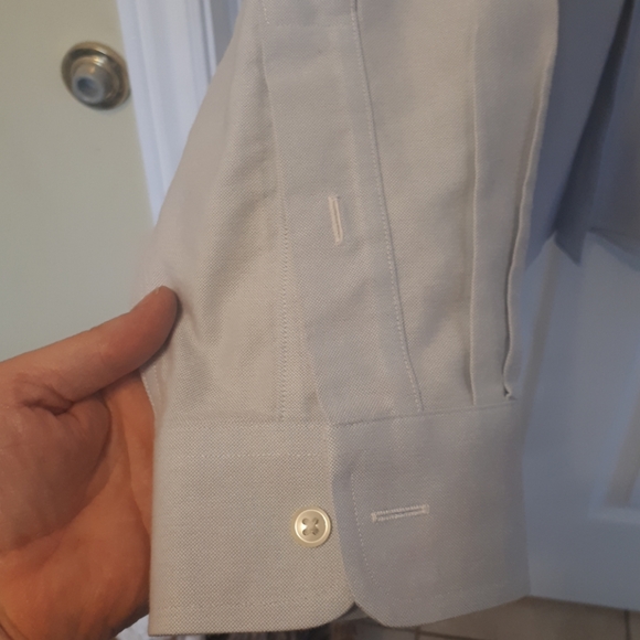 L.L. BEAN WRINKLE RESISTANT DRESS SHIRT - Picture 4 of 7